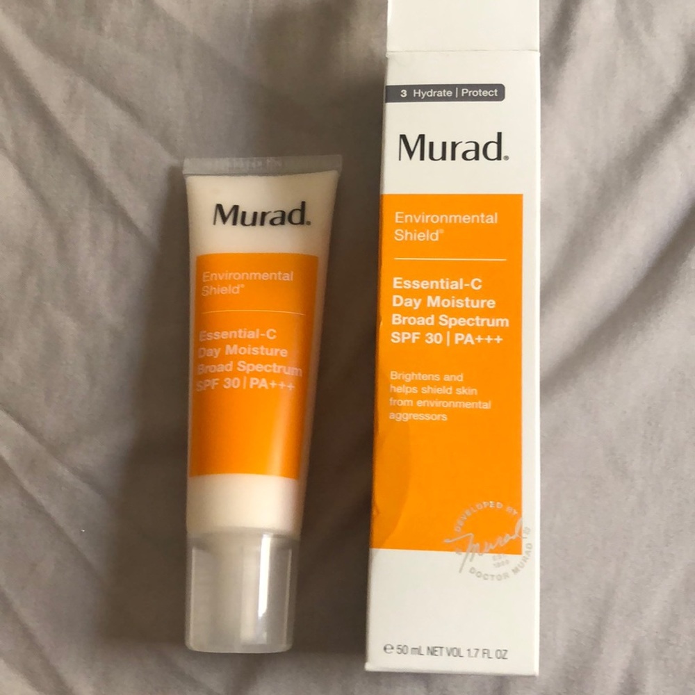 Murad day moisture